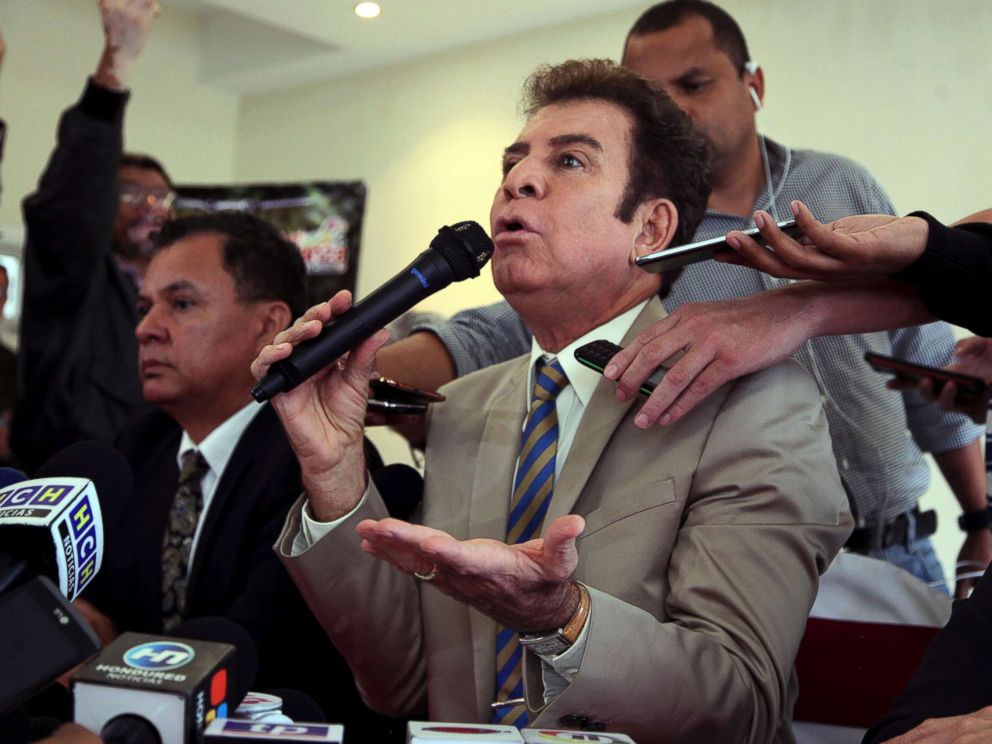 PHOTO: Honduran presidential candidate Salvador Nasralla during a press conference in Tegucigalpa, Honduras, Dec. 22, 2017.