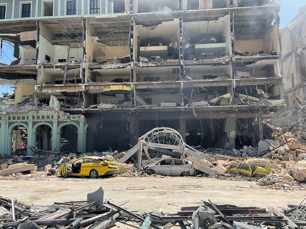 PHOTO: Debris is scattered after an explosion destroyed the Hotel Saratoga, in Havana, Cuba May 6, 2022.