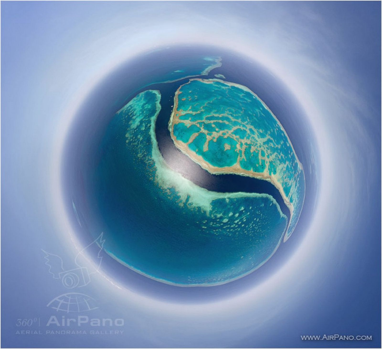 Turned earth. Большой Барьерный риф панорама. Планета земля панорама. Красота планеты земля. Сферическая Планета.