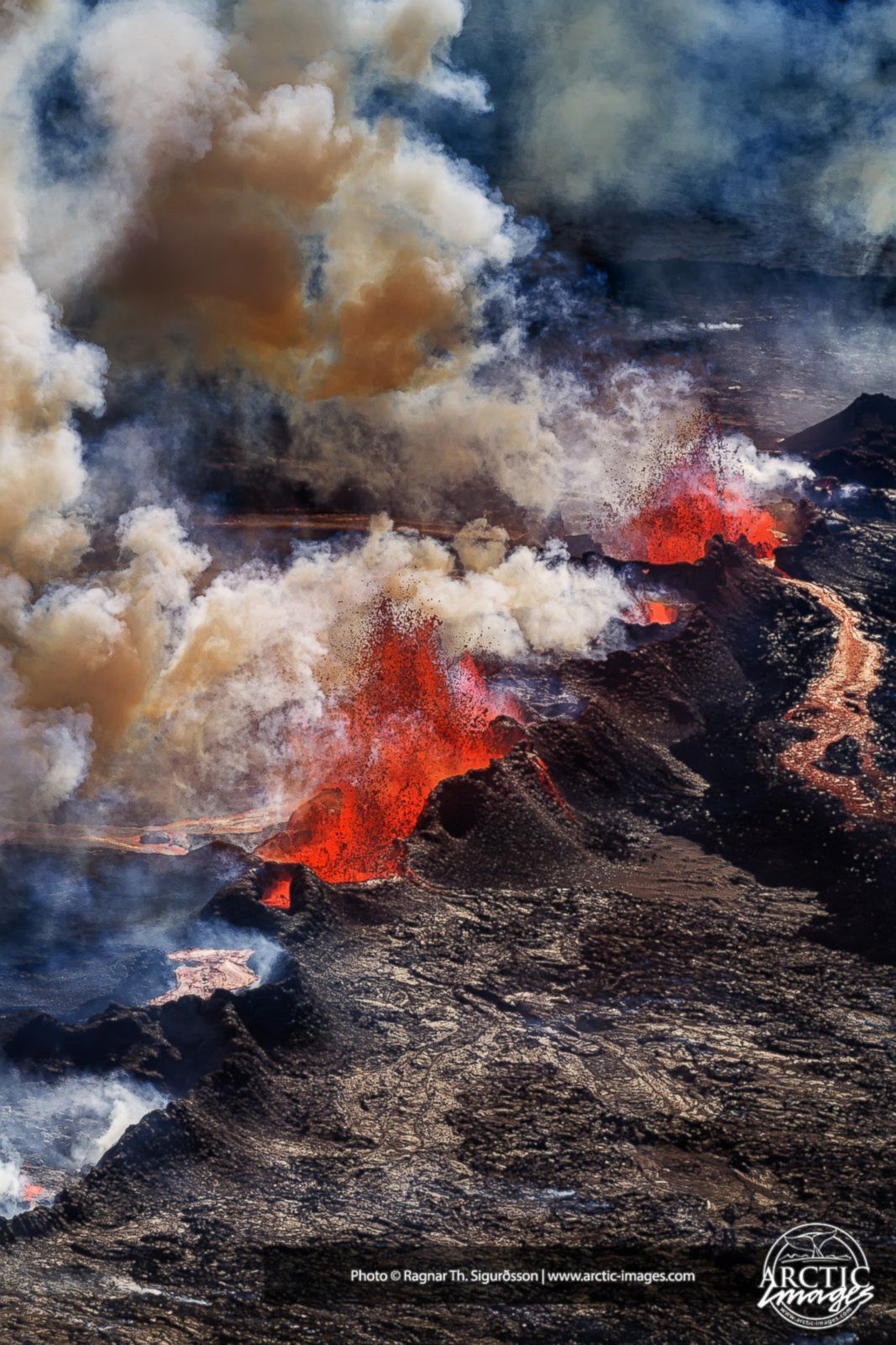 Dramatic Close Ups Of A Volcanic Eruption In Iceland Photos Abc News