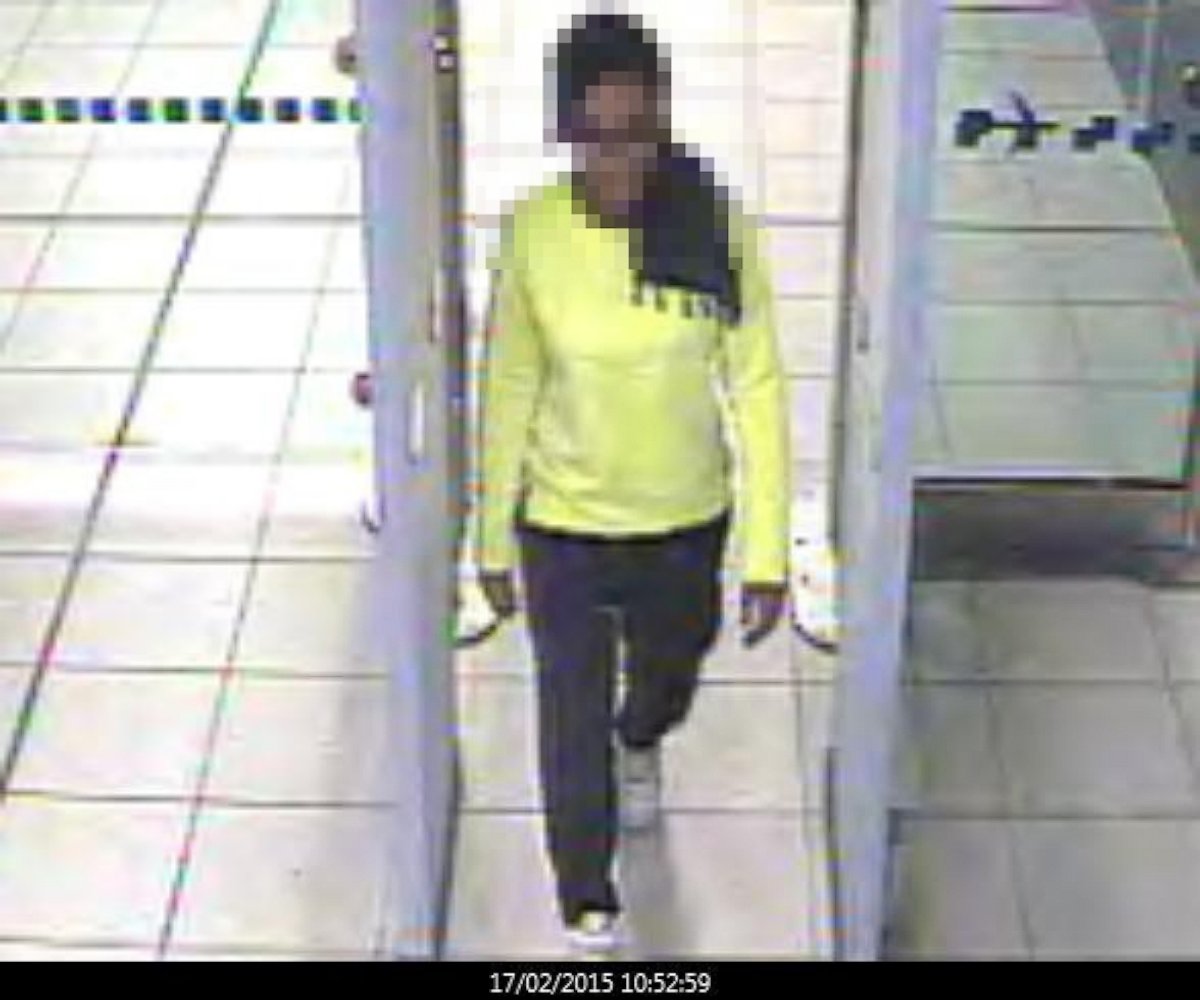 PHOTO: Scotland Yard released this image of Amira Abase, 15, in Gatwick airport Feb. 17, purportedly on her way to the Middle East.