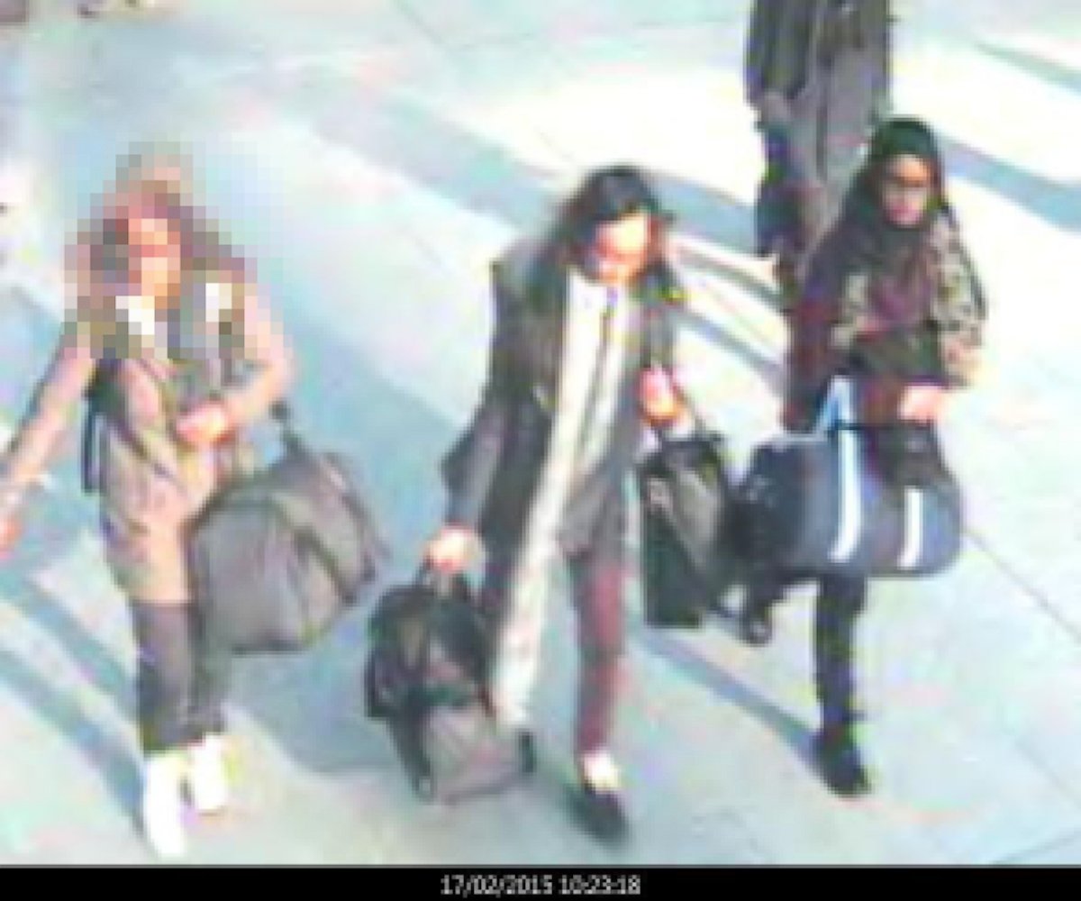 PHOTO: Scotland Yard issued an appeal for information on three schoolgirls who have been reported missing, may be heading to Syria. Feb. 20, 2015.