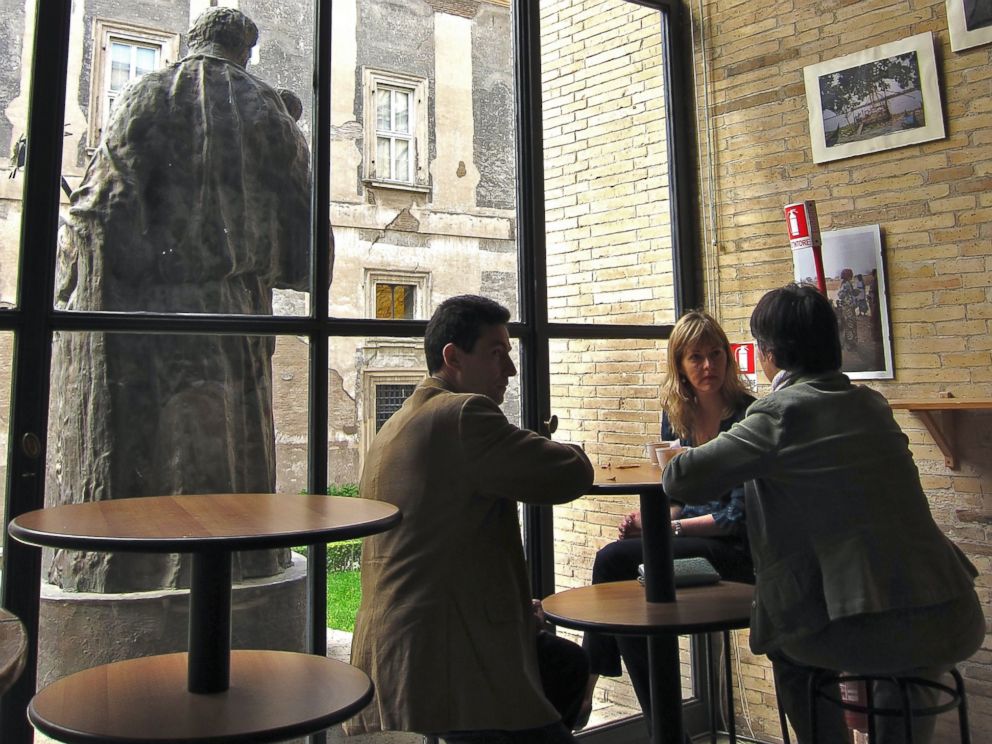 PHOTO: No hot food served here, but one can find excellent cappuccinos, pastries and sandwiches in this café, located in one of the Vatican courtyards.