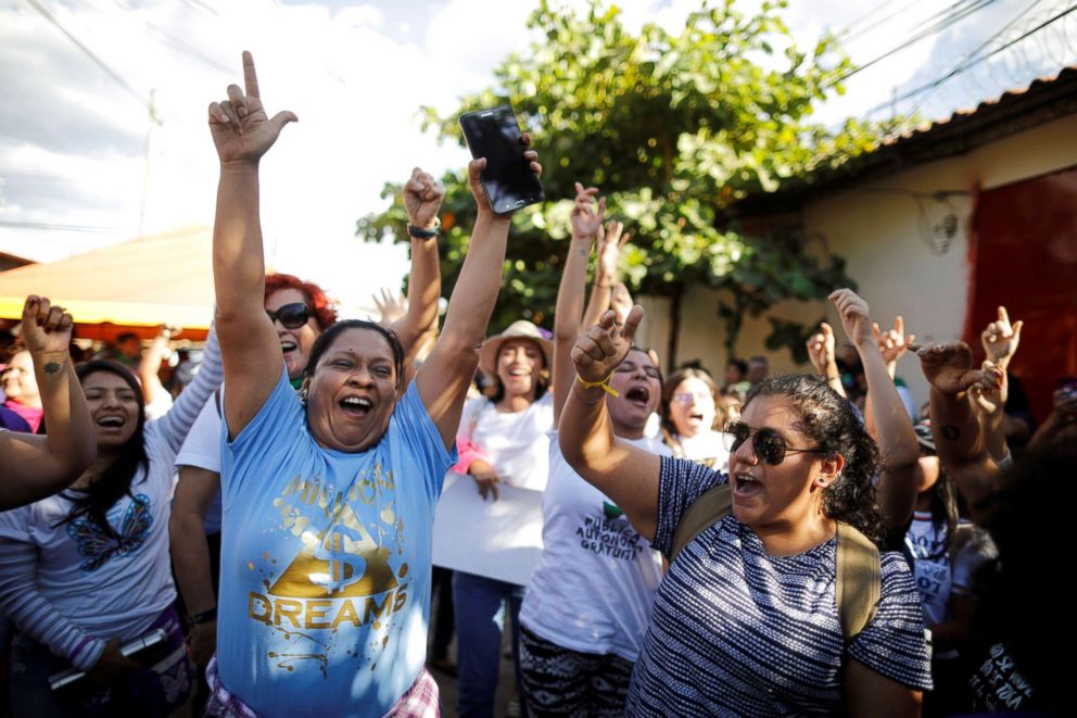 PHOTO: Supporters of Imelda Cortez reacts as she leaves a court of law after being acquitted of attempted aggravated murder under the country's abortion law, in Usulutan, El Salvador, Dec. 17, 2018.
