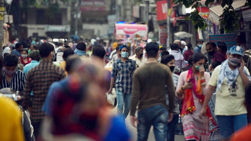 PHOTO: Shoppers crowd the marketplace during Mangal Bazar at Bhogal in New Delhi, India, Sept. 15, 2020. 