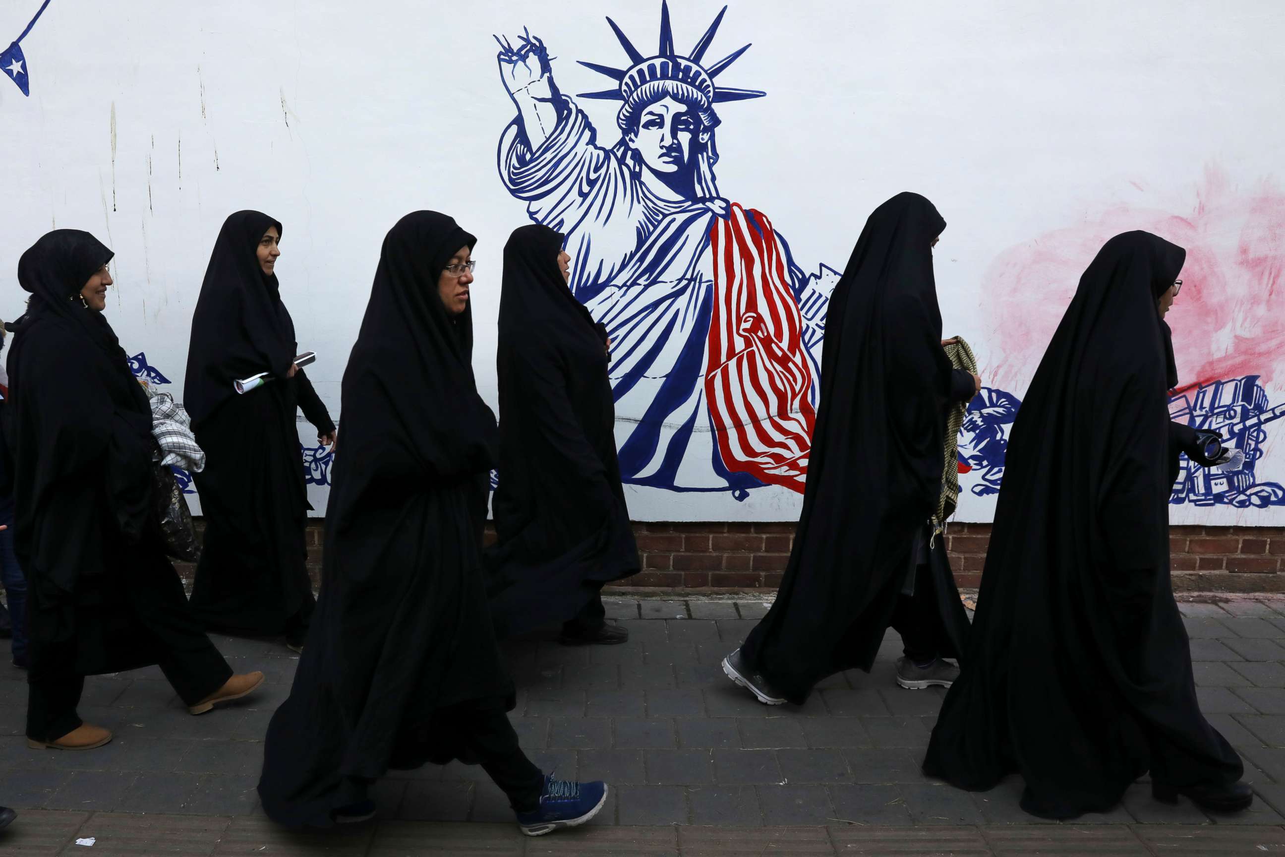 PHOTO: Mourners walk back from a funeral ceremony for Iranian Gen. Qassem Soleimani and his comrades in Tehran, Iran, Jan. 6, 2020.