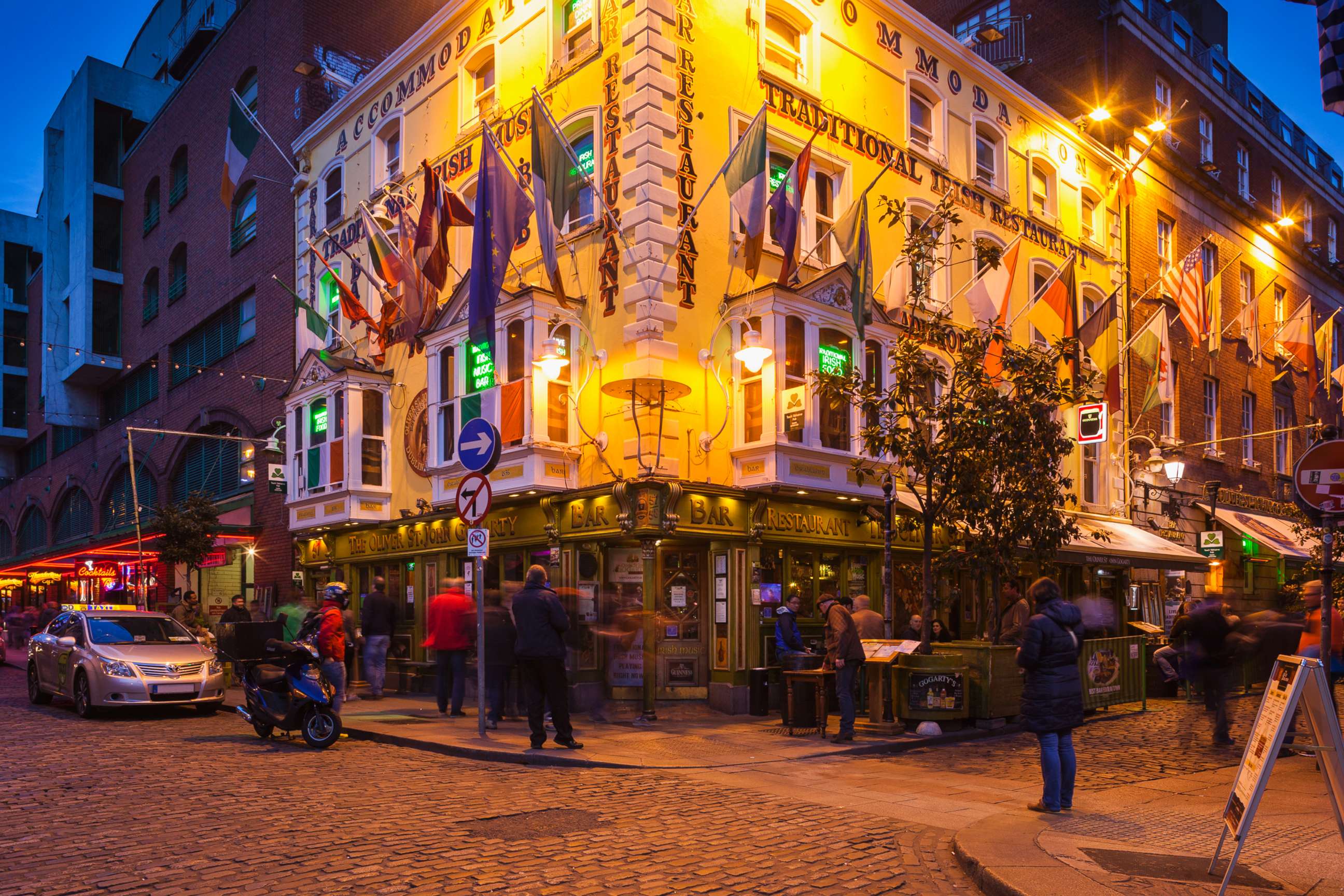 PHOTO: Oliver St. John Gogarty Pub in Dublin, Ireland is pictured at dusk in this undated stock photo.