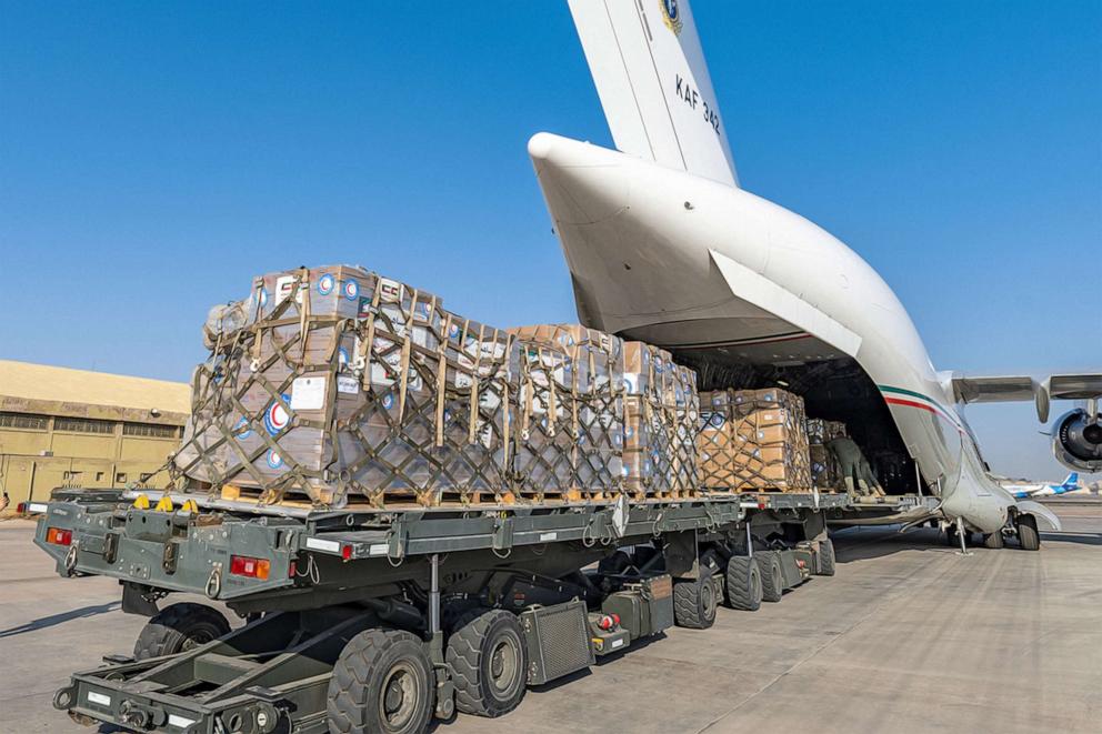 PHOTO: A handout photo released by the Kuwaiti News Agency (KUNA) on Nov. 5, 2023, shows humanitarian aid bound for the Gaza Strip through Egypt being loaded into a military aircraft at the International Airport in Kuwait City.