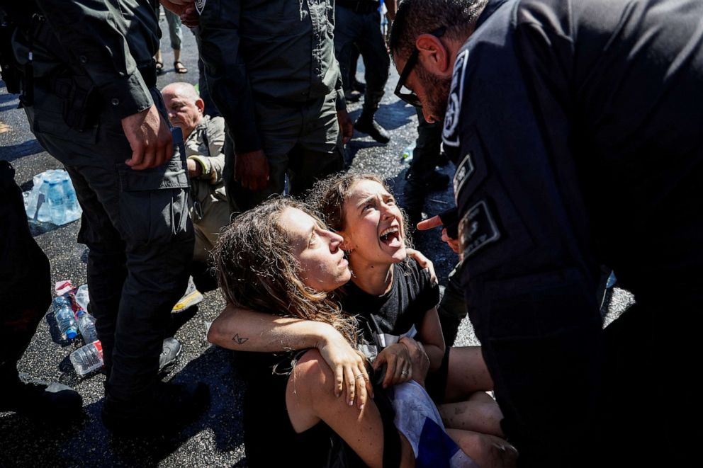PHOTO: Israeli security forces clash with protesters during a demonstration against Israeli Prime Minister Benjamin Netanyahu and his nationalist coalition government's judicial overhaul, in Jerusalem July 24, 2023.
