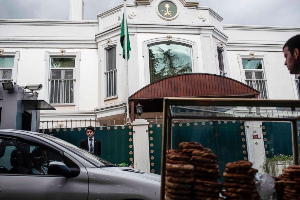 PHOTO: A food vendor pushes his cart past the residence of Saudi Arabia's Consul General Mohammad al-Otaibi in Istanbul on Oct. 16, 2018.