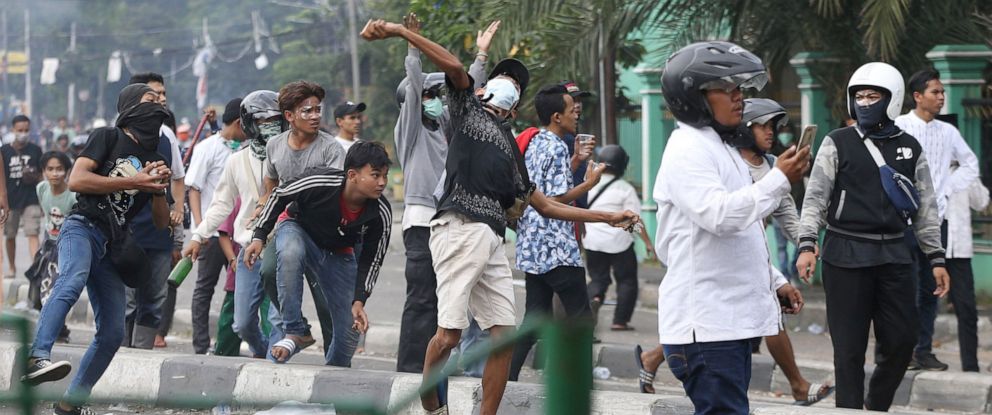 Post-election Riots In Jakarta Leave 6 Dead, Hundreds Injured - ABC News