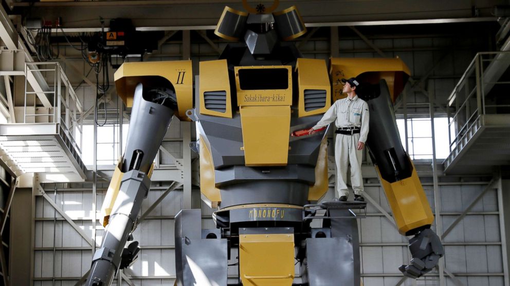 Japanese Company Reveals Life-Sized Gundam Anime Robot