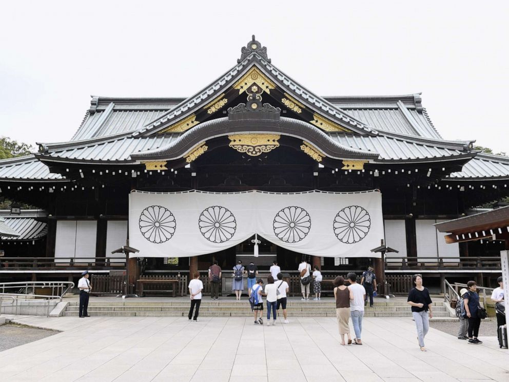 PHOTO: People visit Tokyos war-linked Yasukuni Shrine, Aug. 13, 2019.