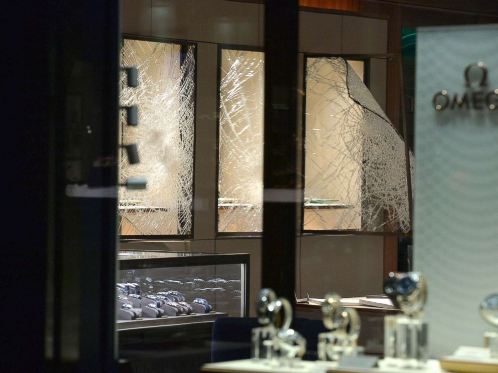 PHOTO: Damage shown in the Mappin and Webb jewelry store on Regents Street, following a smash and grab raid, in central London, Oct. 9, 2017.