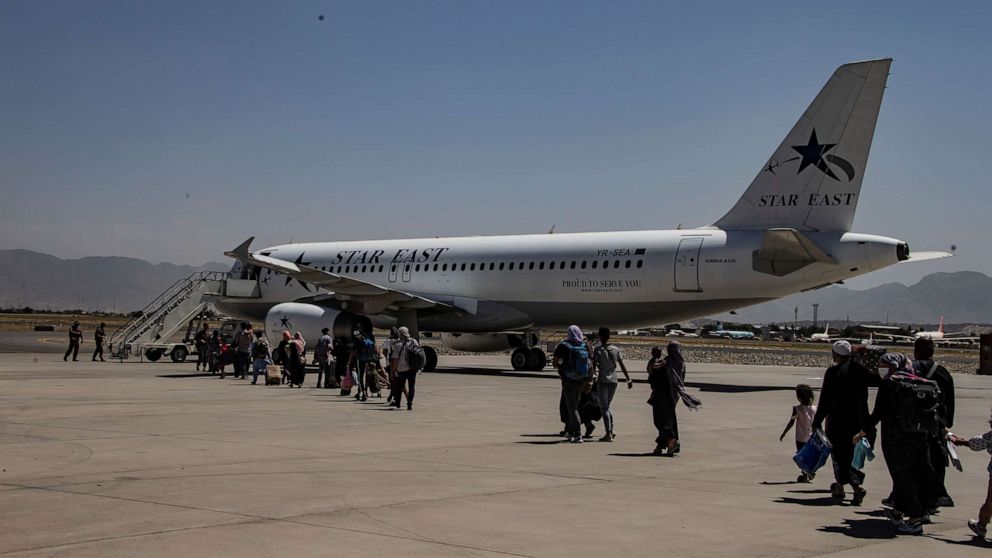 Afghan Air Force Pilots Trapped In Afghanistan Plead For Evacuation   Kabul Airport Explosion 210 HpMain 20210829 232045 16x9 992 