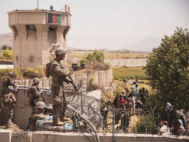 Angkatan Bahari, Jenderal Marinir perihal Pengungsian Afghanistan: 'Aku tidak pernah mempertimbangkan hal lain untuk mengaguminya' thumbnail