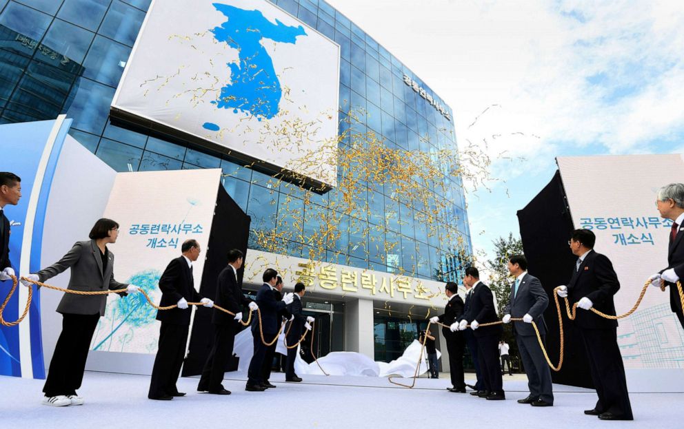 PHOTO: An opening ceremony for the two Koreas' first liaison office in Kaesong, North Korea, Sept. 14, 2018.