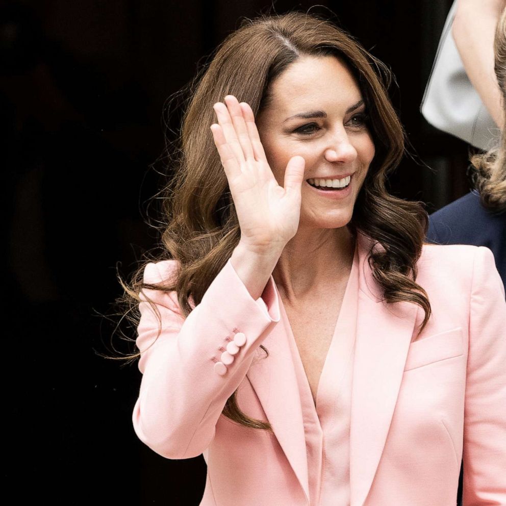 VIDEO: Princess Kate visits Chelsea Flower Show 