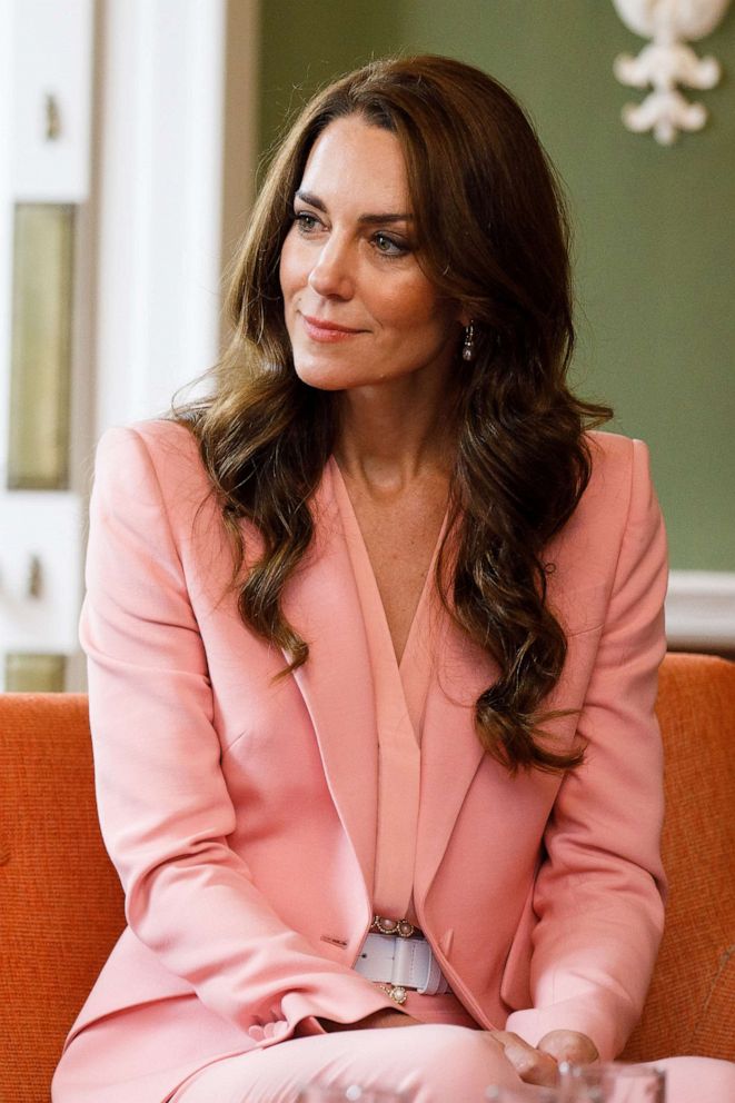 H&M's new-in pink blazer for spring is so perfect for Princess