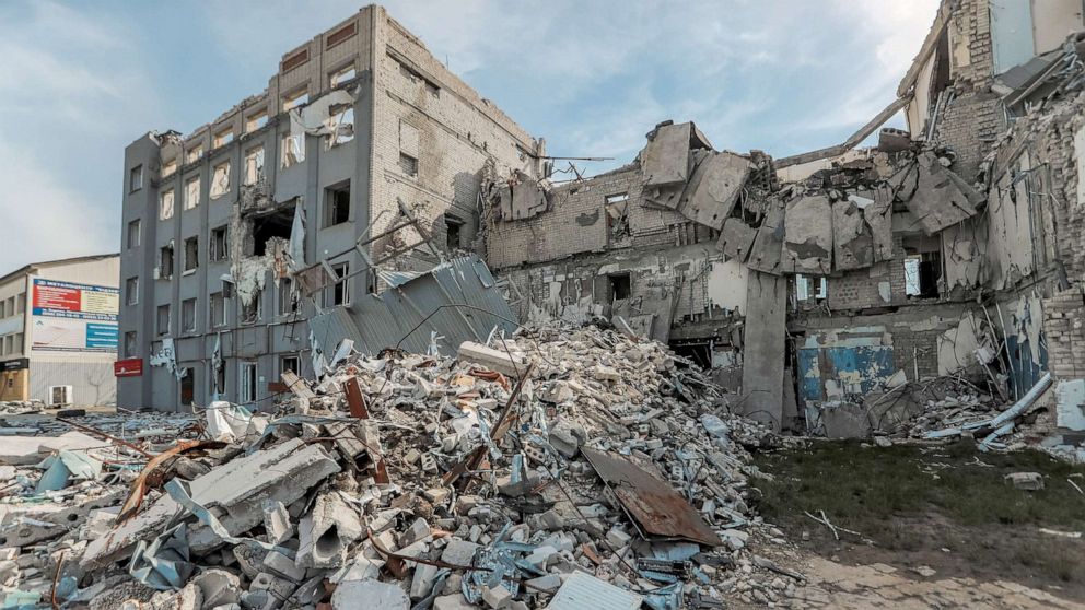 PHOTO: A view of a destroyed building amid Russia-Ukraine war in Kherson, Ukraine, April 18, 2023.