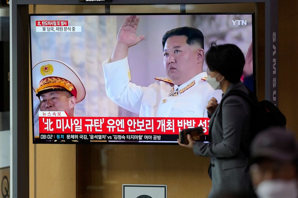 PHOTO: A TV screen showing a news program reporting about North Korea's missile launch with file footage of North Korean leader Kim Jong Un, is seen at the Seoul Railway Station in Seoul, South Korea, on Oct. 6, 2022.