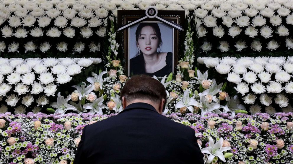 Deaths of Goo Hara and Sulli highlight tremendous pressures of K-pop