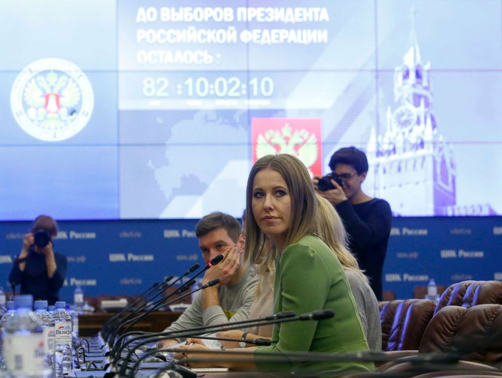 PHOTO: Russian TV personality Ksenia Sobchak submits her documents to be registered as a presidential candidate at the Central Election Commission in Moscow, Dec. 25, 2017.