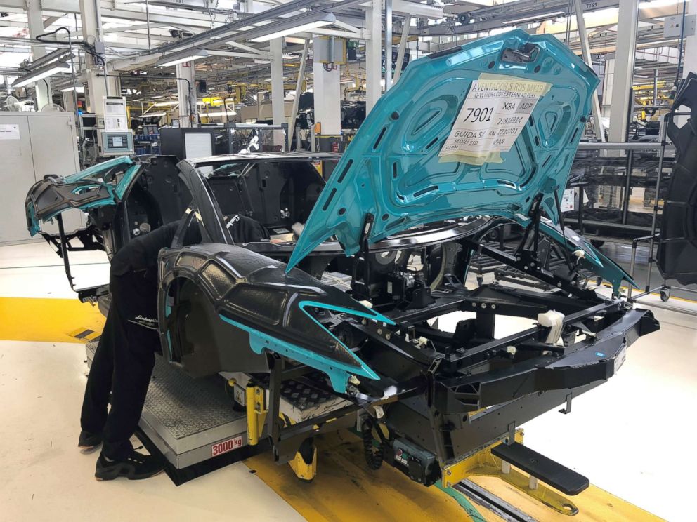 Inside Lamborghini's state-of-the-art factory that turns steel into  automotive magic - ABC News