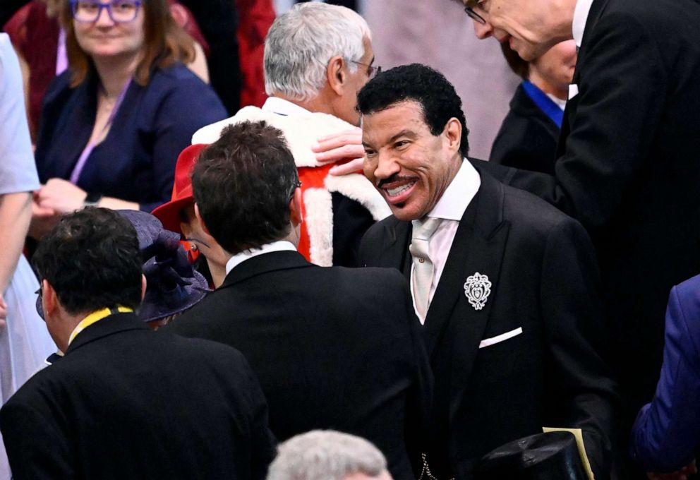 PHOTO: Lionel Richie arrives at Westminster Abbey ahead of the Coronation of King Charles III and Queen Camilla, May 06, 2023 in London.