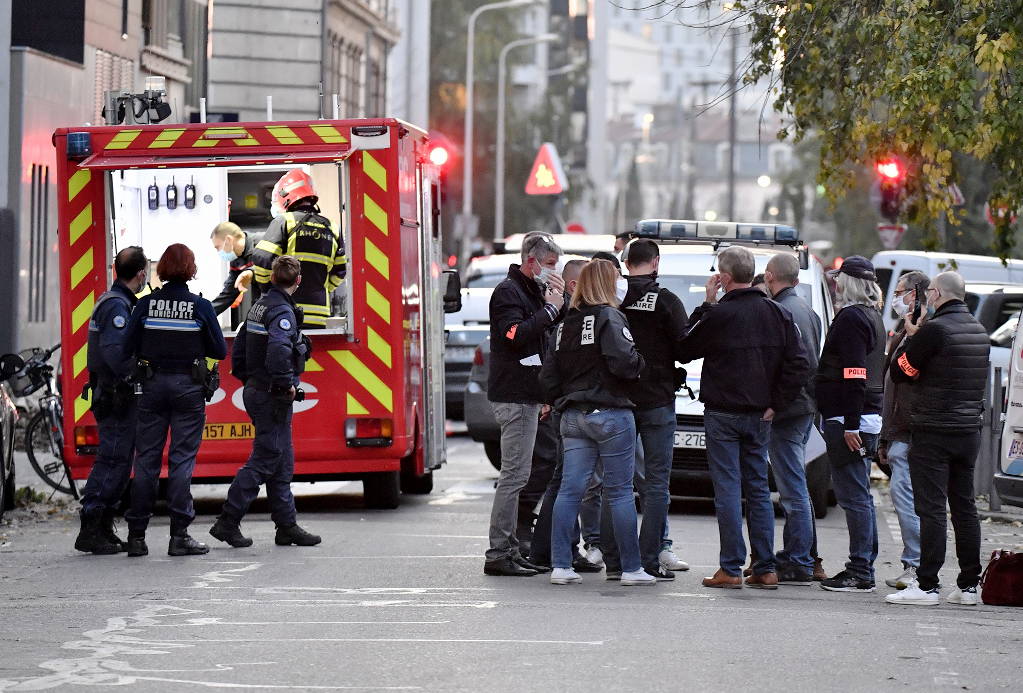 PHOTO: Security and emergency personnel are on the scene where an attacker wounded an Orthodox priest before fleeing in Lyon, France, Oct. 31, 2020.