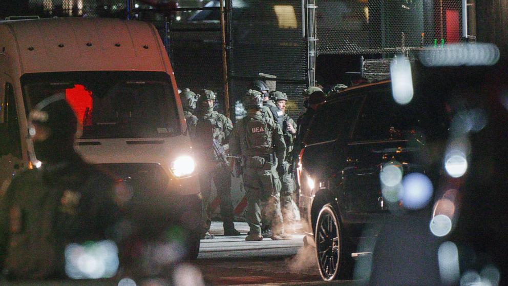 PHOTO: DEA agents are seen in front and inside of a van supposedly transporting Venezuelan President Nicolas Maduro from the Westside Heliport in New York City, January 3, 2026.