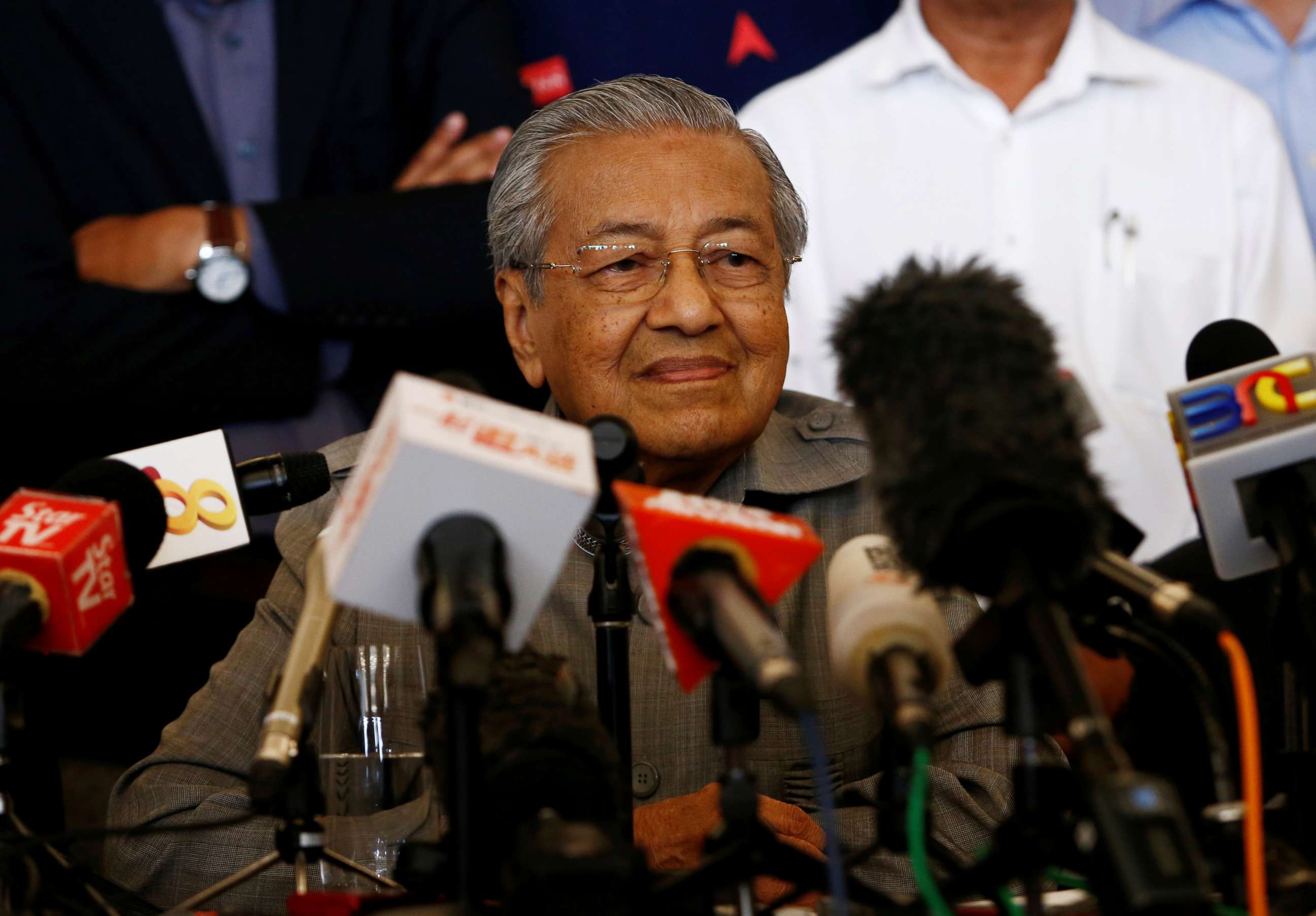 PHOTO: The winning opposition candidate Mahathir Mohamed speaks at a press conference in Kuala Lumpur on May 10, 2018. The former prime minister will be sworn in to office again after his stunning election win. 