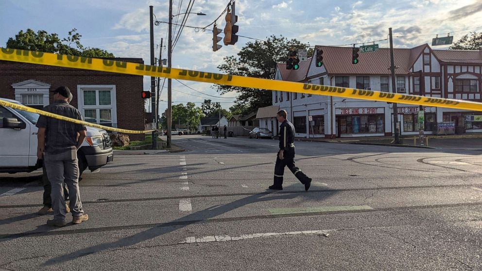 3 dead, 14 shot in mass shooting in Chattanooga, Tennessee ABC7 Los