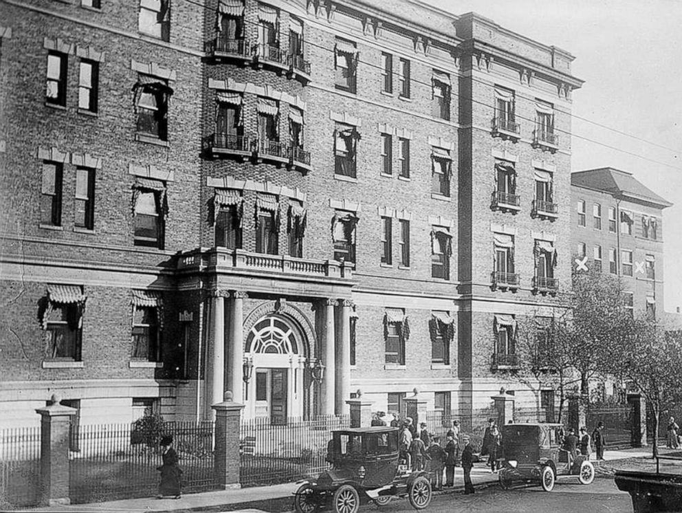 PHOTO: Teddy Roosevelt stayed at Mercy Hospital in Chicago, after being shot in an assassination attempt on Oct. 14, 1912.