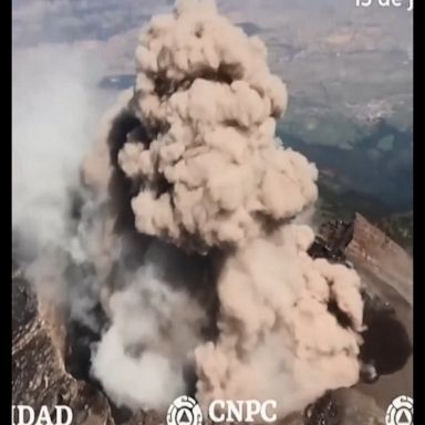 Volcanologists in Mexico conducted a flyover of the mighty Popocatépetl volcano.