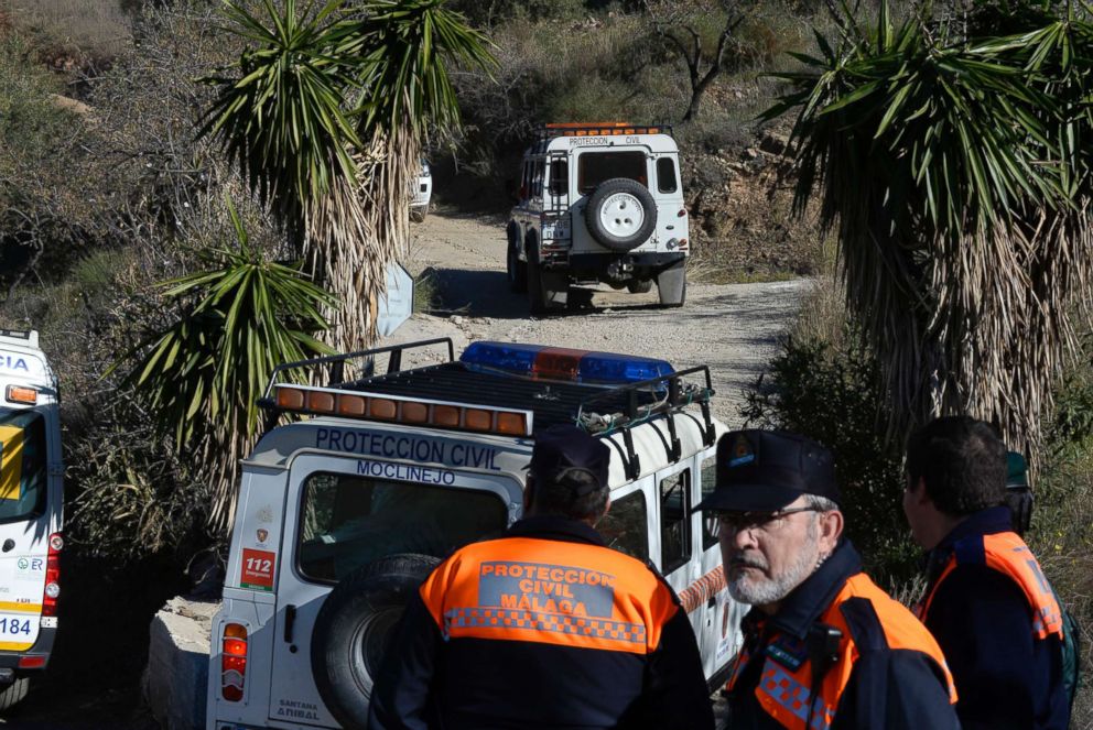 PHOTO: Emergency services look for a 2 year old boy who fell into a well, in a mountainous area near the town of Totalan in Malaga, Spain, Jan. 14, 2019.
