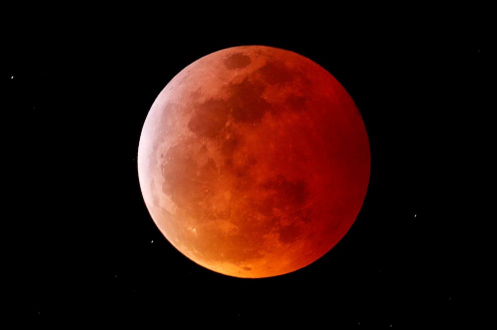 PHOTO: A 'Super Blood Wolf Moon' is seen from Encinitas, Calif. Jan. 20, 2019.