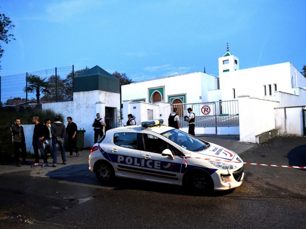PHOTO: French police officers stand in front of the Mosque of Bayonne, in southwestern France, Oct. 28, 2019, after two people were injured in a shooting.