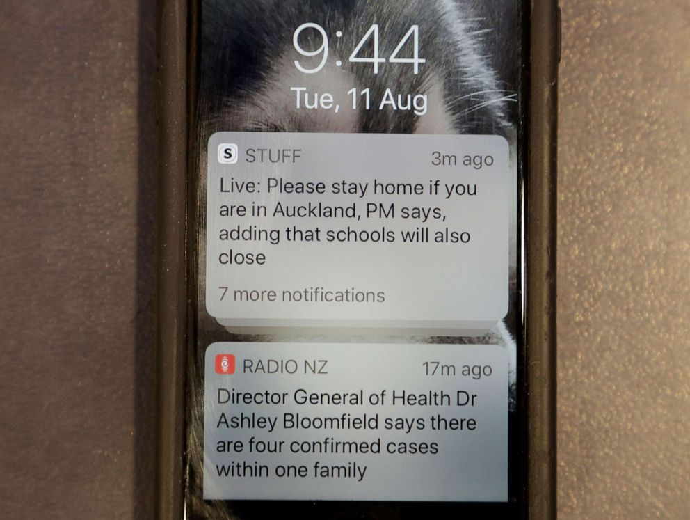 PHOTO: A news alert is displayed on a mobile phone in Christchurch, New Zealand, on Aug. 11, 2020.