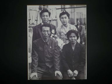 PHOTO: Song Byeoks family portrait is seen in Seoul, South Korea, Sept. 27, 2017.