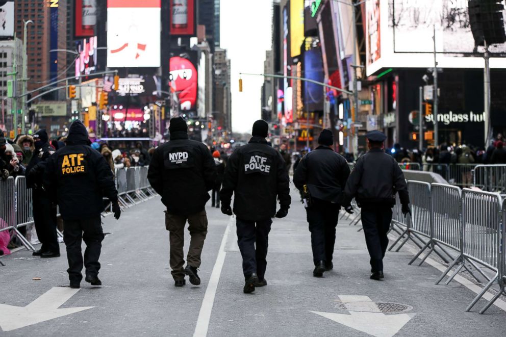 PHOTO: New York Police Department (NYPD) officers secure Times Square ahead of the New Year's Eve celebrations in New York City, Dec. 31, 2017.