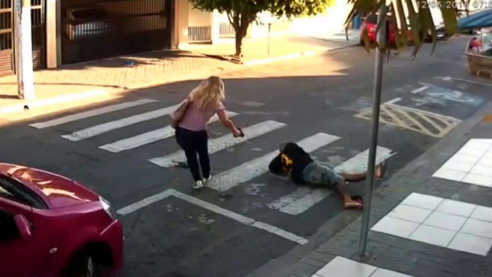 PHOTO: An off-duty police officer helped take down an armed assailant outside an elementary in Sao Paulo, Brazil.