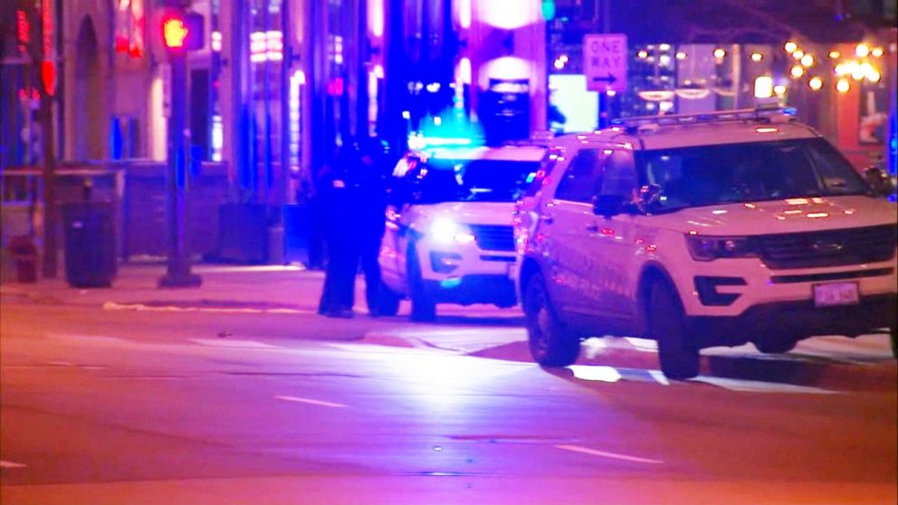 PHOTO: An off-duty Chicago police officer was shot and killed while sitting in a vehicle early Saturday morning, March 23, 2019.