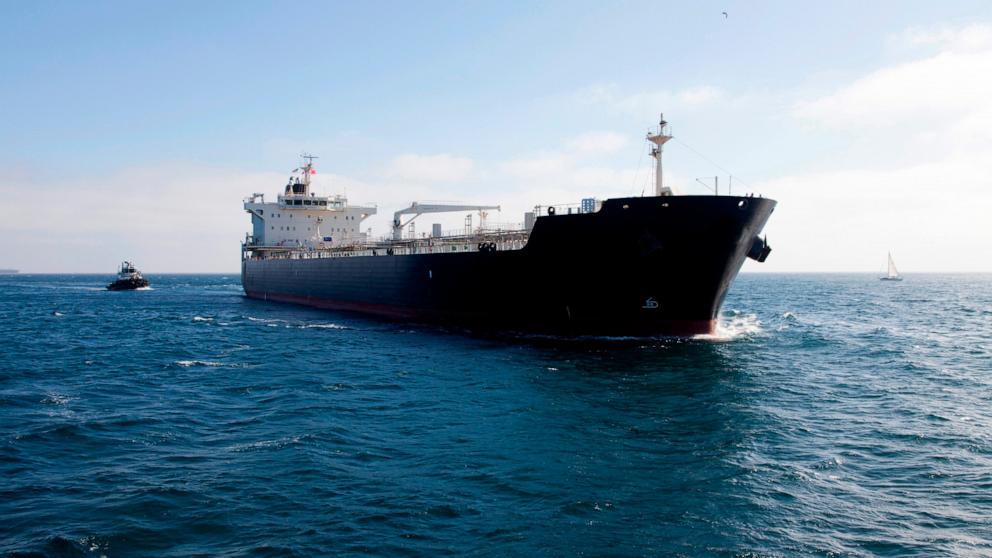 Iranian Navy seizes oil tanker in Gulf of Oman - Vimarsana News