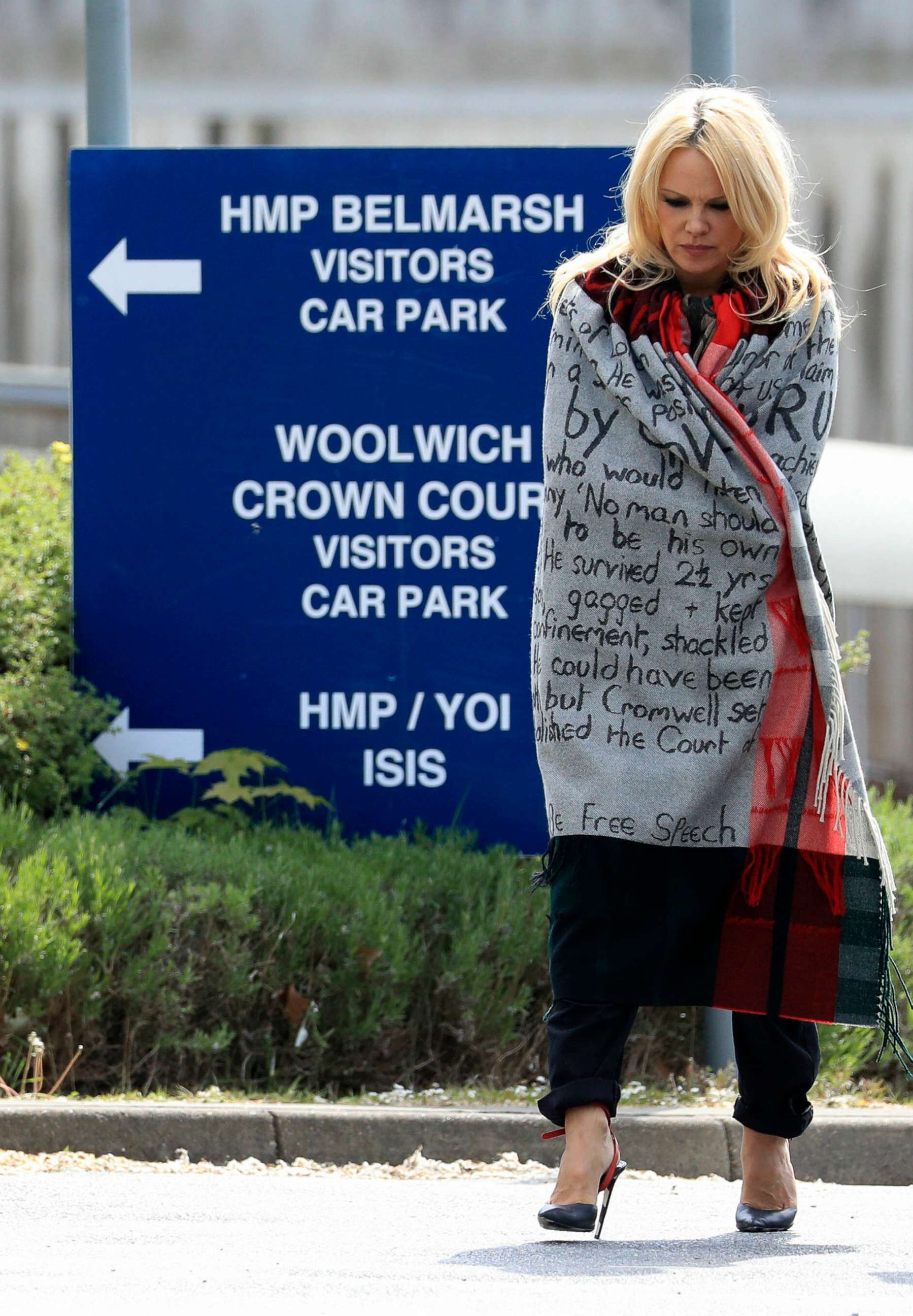 PHOTO: Actress Pamela Anderson leaves Belmarsh Prison in south-east London, after visiting WikiLeaks founder Julian Assange, May 7, 2019.