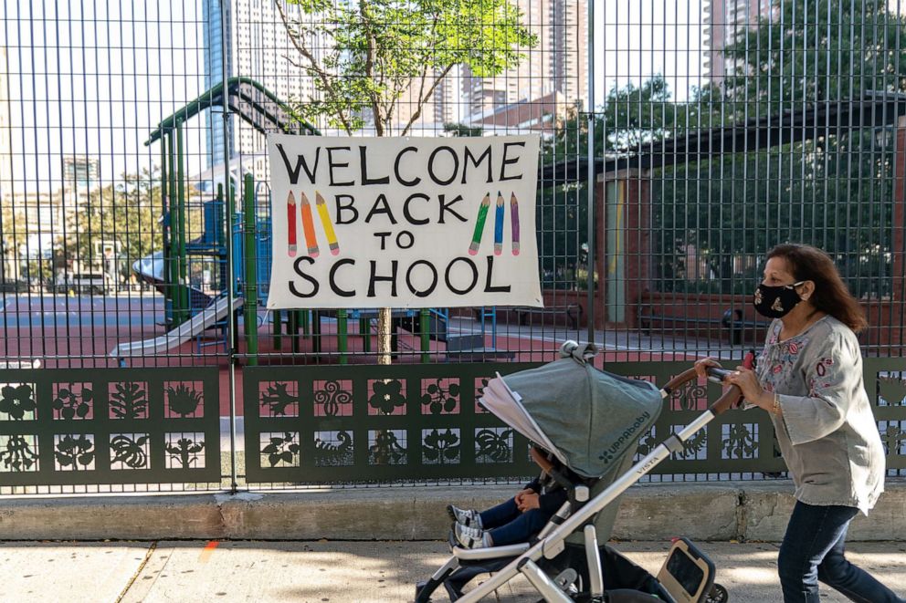 PHOTO:A "Welcome Back To School" sign is displayed outside Hudson River Middle School in New York, Oct. 1, 2020.