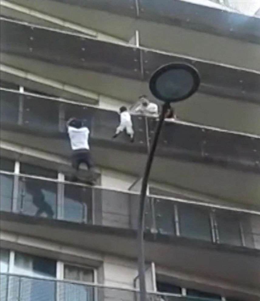 Father of boy dangling from Paris balcony was out playing Pokémon Go ...