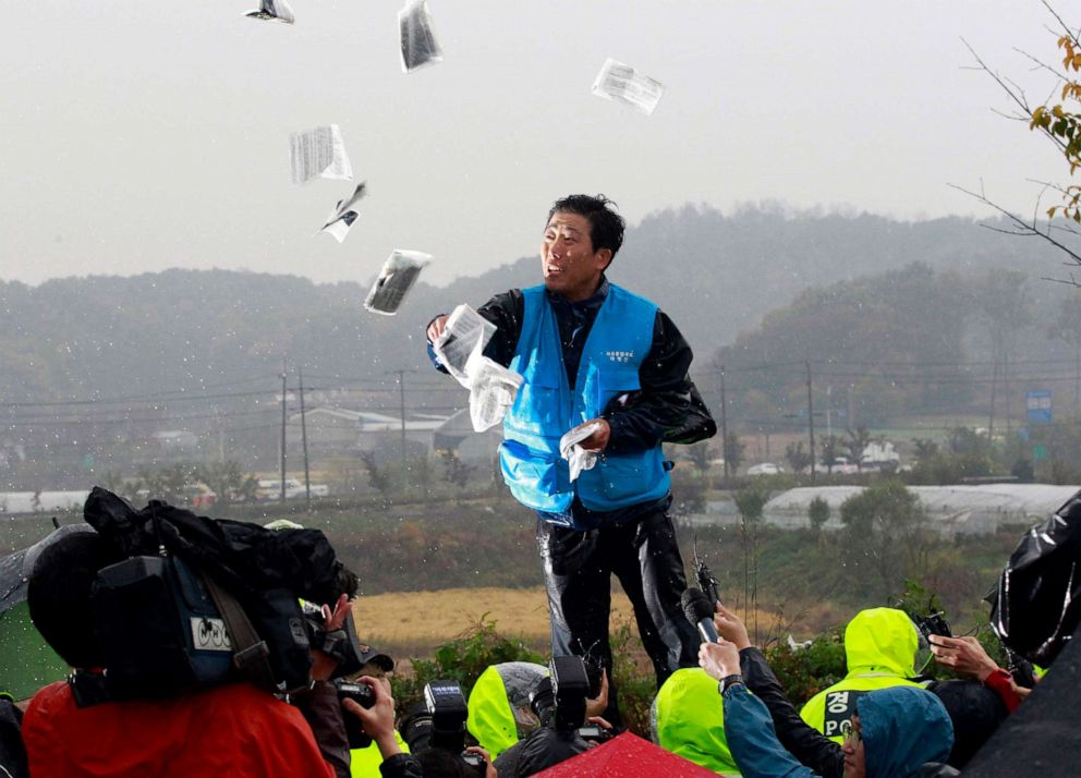 PHOTO: In this Oct. 22, 2012, file photo, Park Sang-hak, a North Korean refugee launched balloons carrying propaganda balloons toward North Korea.