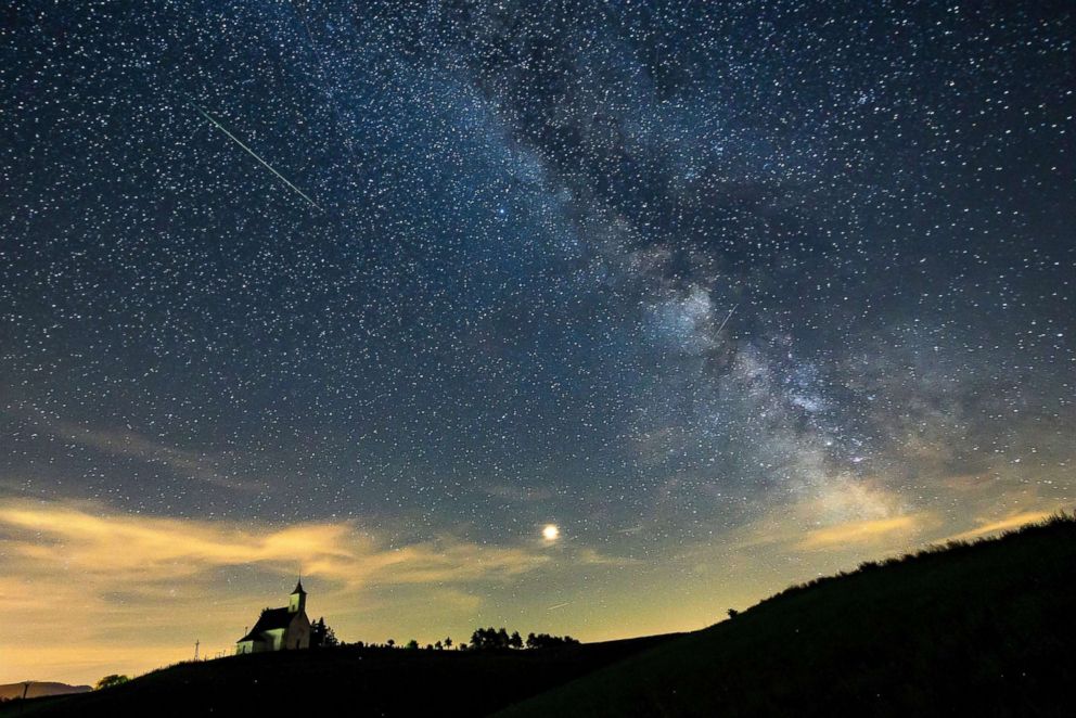 Best images from this year's Perseid meteor shower - ABC News