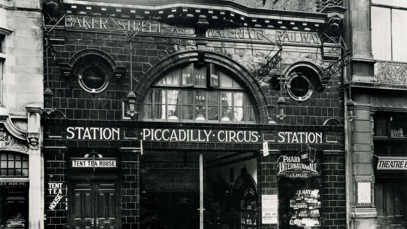 Piccadilly Circus Railway Station Photo London Underground. 2 